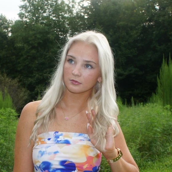 haleyyelyse